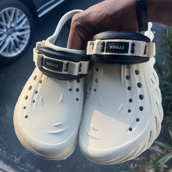 Crocs Classic Clog - Beige - Picture 2 of 7